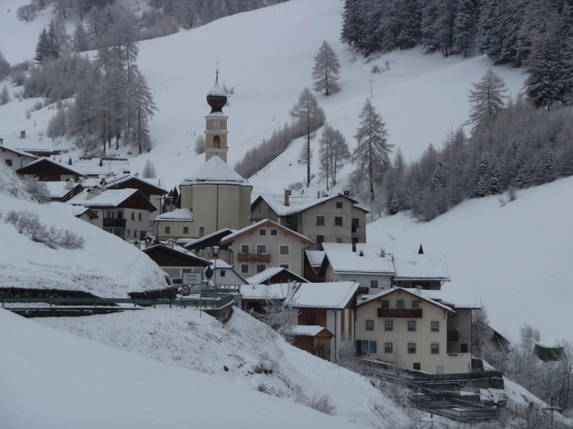 ホテル Gasthof Gemse Planol エクステリア 写真